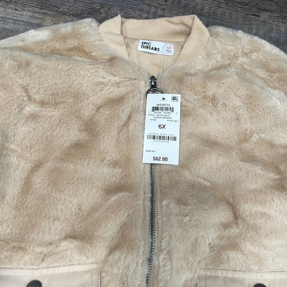Epic threads jacket for girls - Picture 4 of 11